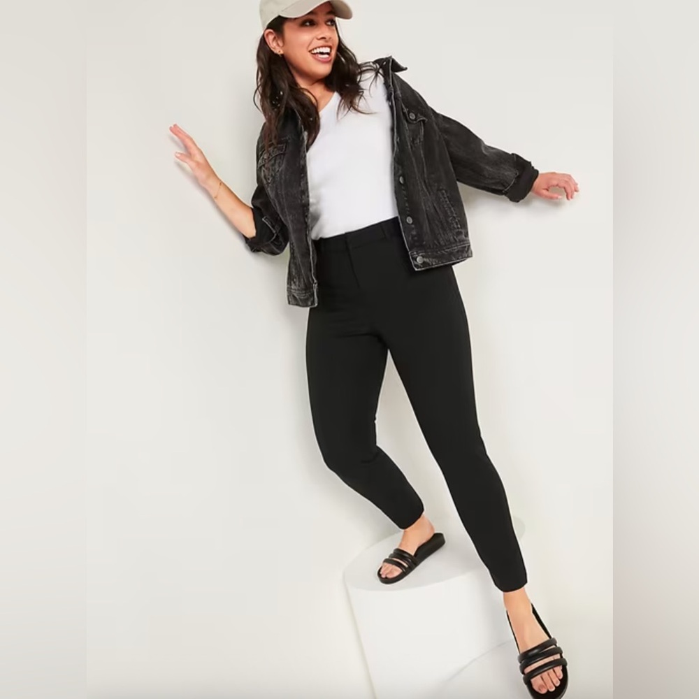 Old Navy High-Waisted Pixie Skinny Ankle Pants - Black - Size 14
